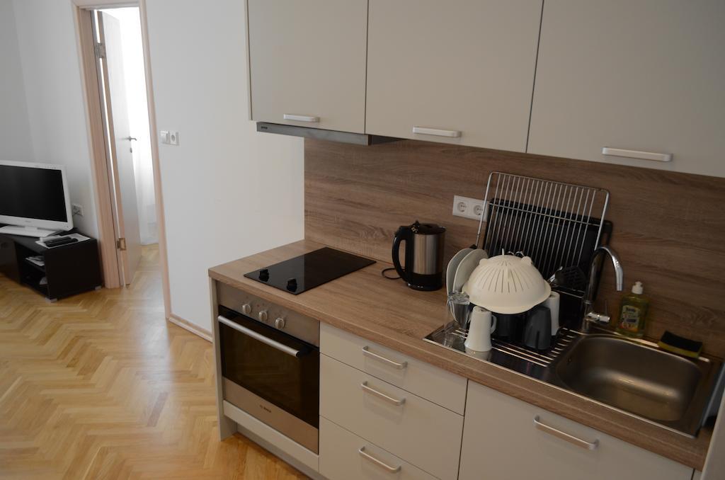 Apartment Milani With Private Garage Opatija Phòng bức ảnh